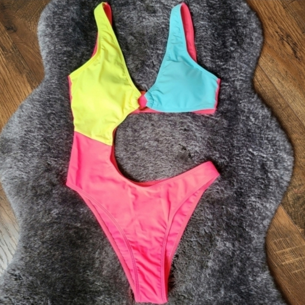 New Sexy Colorful Cut Out Onepiece Swimsuit Size XL - Picture 5 of 6